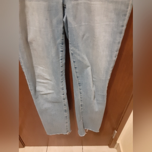 Edwin Blue Ankle Cropped Jeans Rae Hem Light Blue Denim Wash Size 27 - Picture 3 of 7